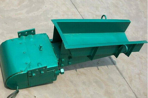 振動(dòng)給料機(jī)