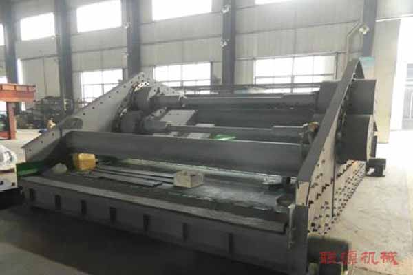 DZS大型直線振動(dòng)篩